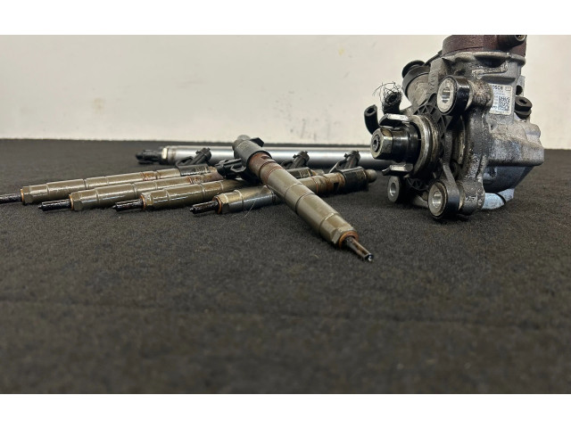 Vstřikovač 0445010618, 31272690   Volvo XC60     
