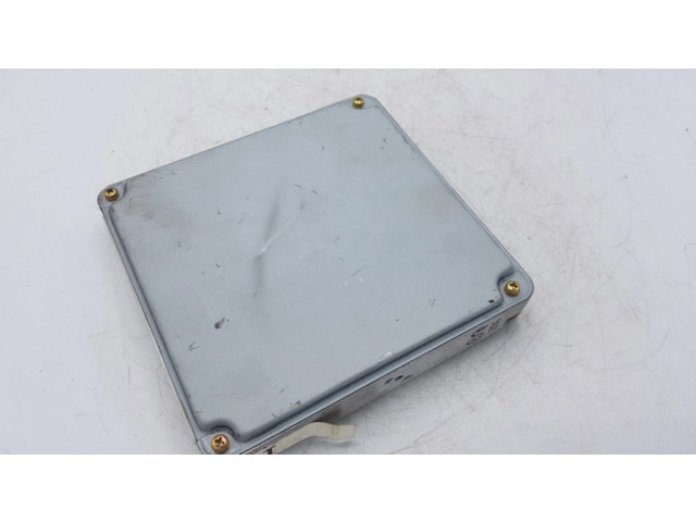 Řídící jednotka 8966105410   Toyota Avensis T220 2002