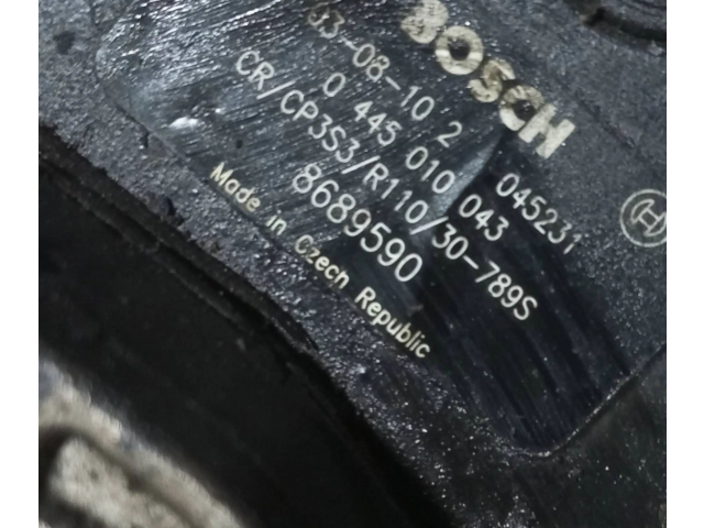 Vstřikovací čerpadlo 8689590, 045231   Volvo V70     
