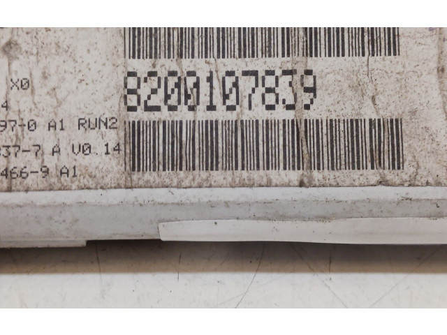 Дисплей    8200107839   Renault Megane II