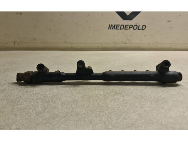 Vstřikovací lišta 8945812020   Toyota Land Cruiser (J120)     