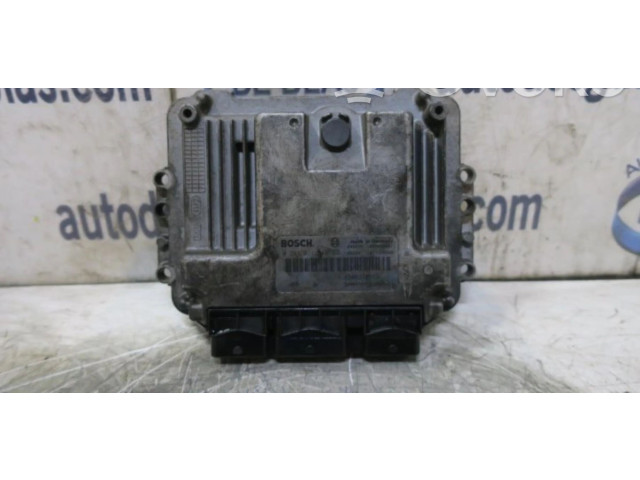 Блок управления двигателем Блок управления 8200310863   Renault Megane II