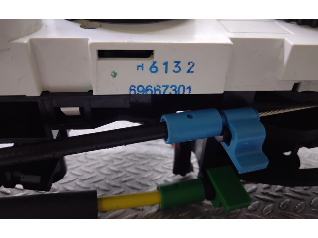 Блок управления климат-контролем 69667301   Mitsubishi Colt