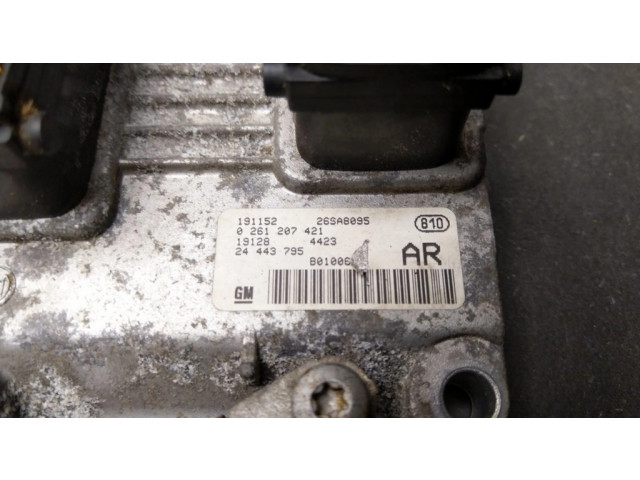 Блок управления двигателя 0261207421, 24443795   Opel Corsa D