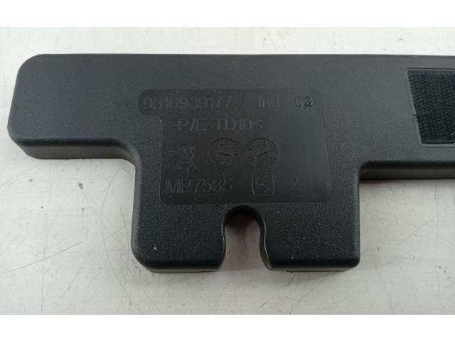 Панель приборов 9816939177   Peugeot 5008 II       