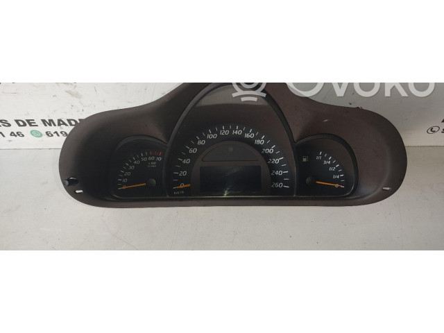 Přístrojová deska  Mercedes-Benz C W203 2002 A2035408111  