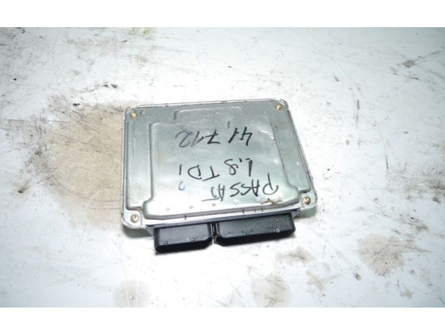 Řídící jednotka 0281010704, 0281010704   Volkswagen Passat Alltrack 2000