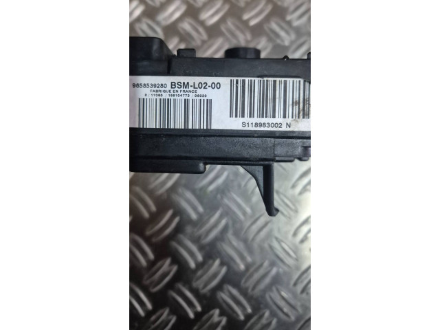 Pojistková skříňka Řídící jednotka BSM S118983002N, BSML0200   Peugeot 407 2005