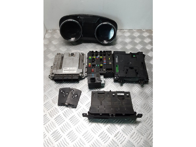 Комплект блоков управления 0281017614, 237100966R   Renault Latitude (L70)