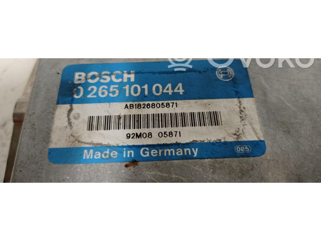 Блок управления двигателя 0265101044   Mercedes-Benz CL C140