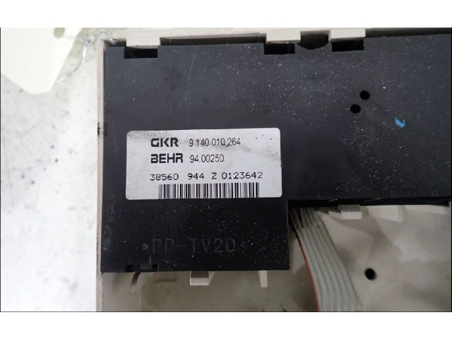 Блок управления климат-контролем 7701050718   Renault Laguna I
