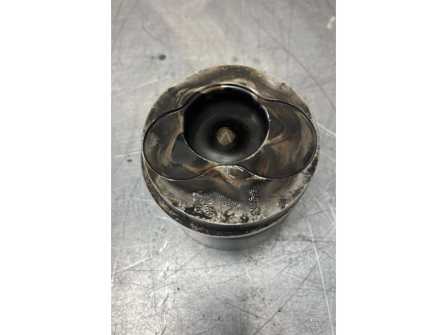  Поршень  038107065CJ, 038107065EM  Volkswagen Golf IV  