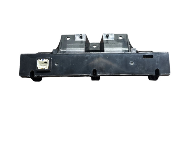Дисплей    EH14611J0, 14789652   Mazda CX-7