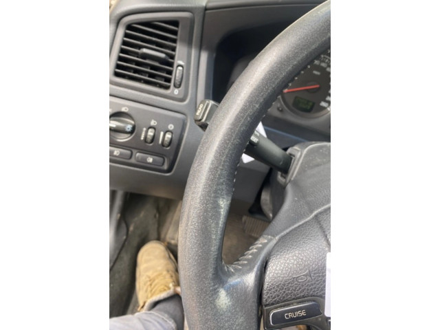 Volant Volvo XC70 2003   