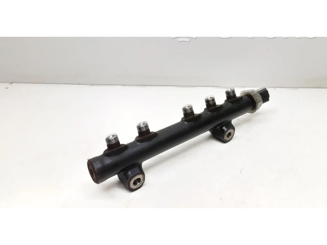 Vstřikovací lišta 9685297580, 9670076780   Volvo V60    D4162T 