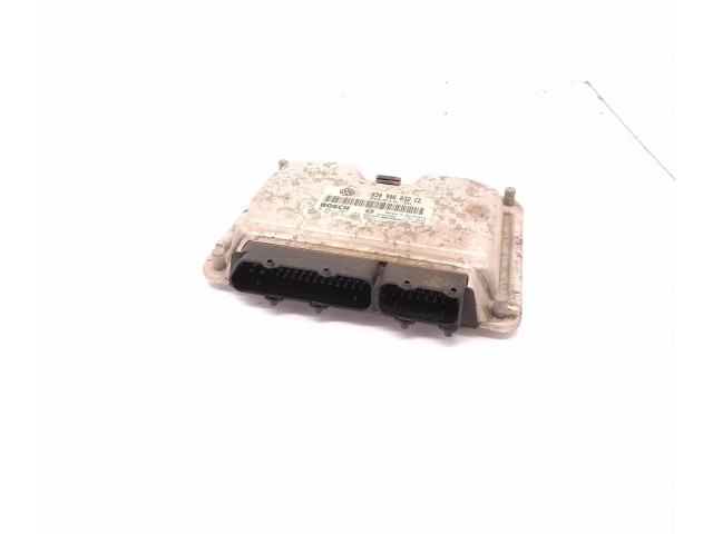 Комплект блоков управления 030906032CE, 0261207184   Volkswagen Polo III 6N 6N2 6NF