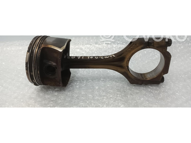 Píst 036L7AH   Volkswagen Touran I     