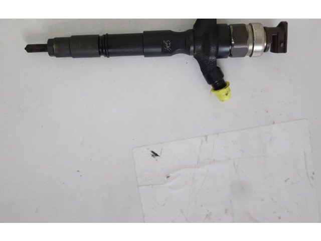 Форсунка 2367030400, 2367030400    Toyota Hilux (AN10, AN20, AN30)  1KDFTV 