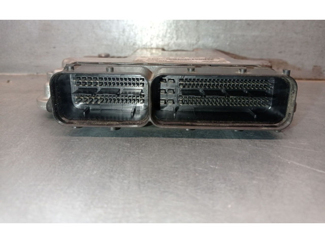 Блок управления двигателя 55578665, 0281017595BOSCH   Saab 9-5
