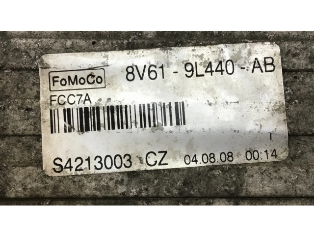 Интеркулер  8V619L440AB, S4213003   Ford Focus 1.8