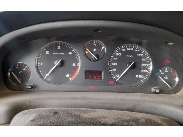 Přístrojová deska  Peugeot 406  9644231380  