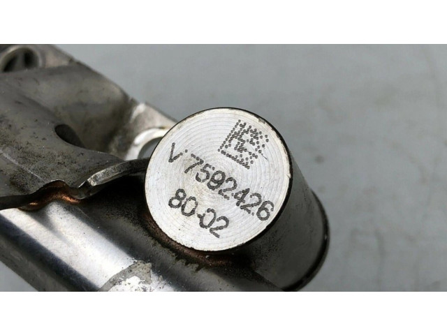Vstřikovač 7592426   BMW 1 F20 F21  pro benzínový motor 1.6  