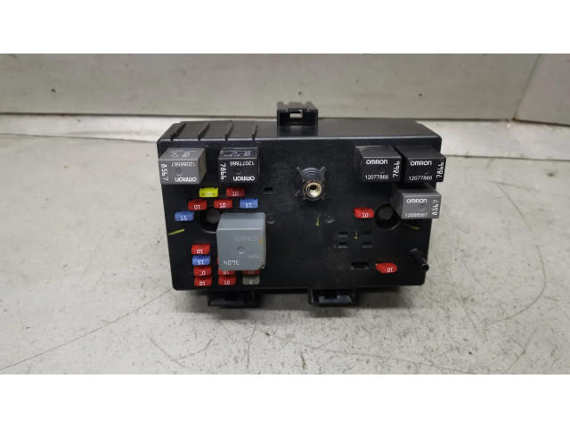 Блок предохранителей 22682563   Chevrolet Equinox    