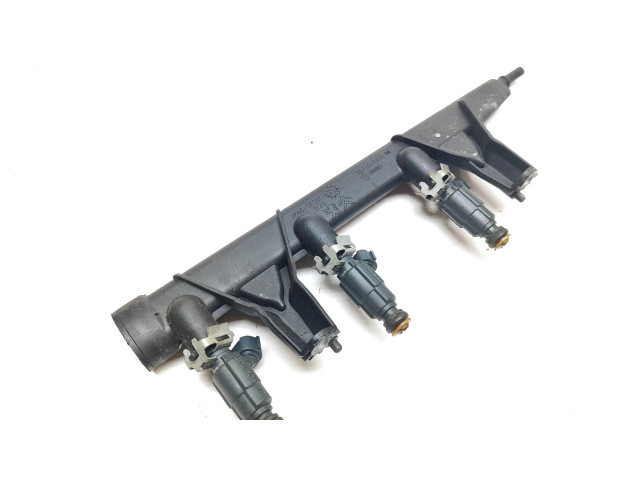 Vstřikovací lišta 9676020480   Peugeot 2008 I  pro benzínový motor 1.2 hm01 