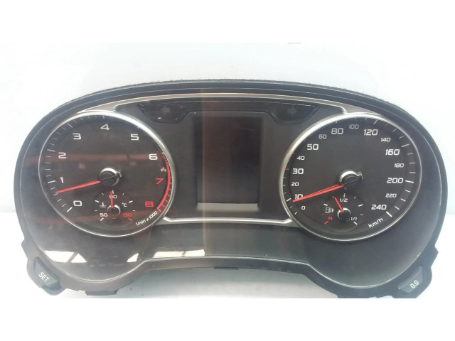 Přístrojová deska  Audi A1 2010 8XA920930D  