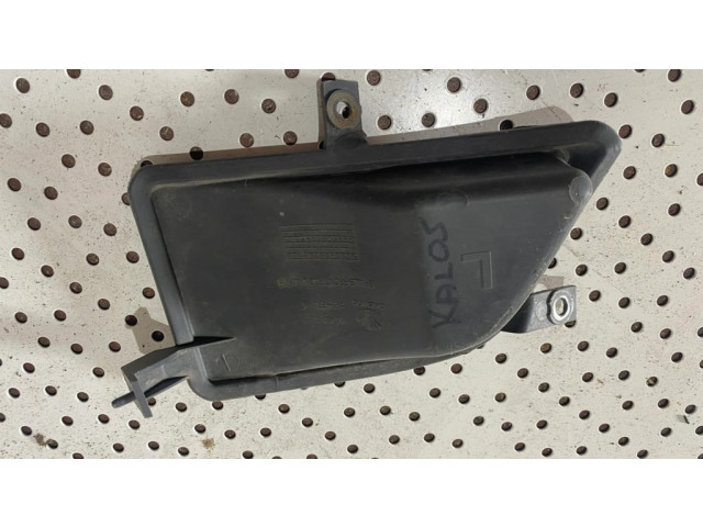Нижняя решётка (из трех частей) Chevrolet Kalos 2005-2008 года 96481832      