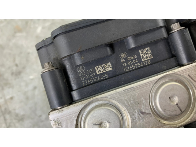 Jednotka ABS V13T1GG3, 330121964   Honda CR-V 2013