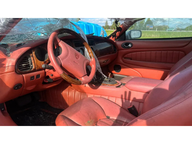 Přístrojová deska  Jaguar XK8 - XKR 1997 96JP10841B, 44ZU80  