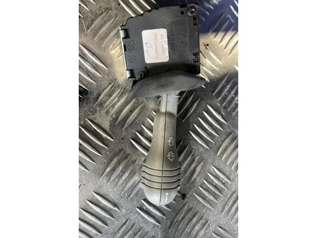 Ручка стеклоочистителей 7701046628   Renault Twingo I