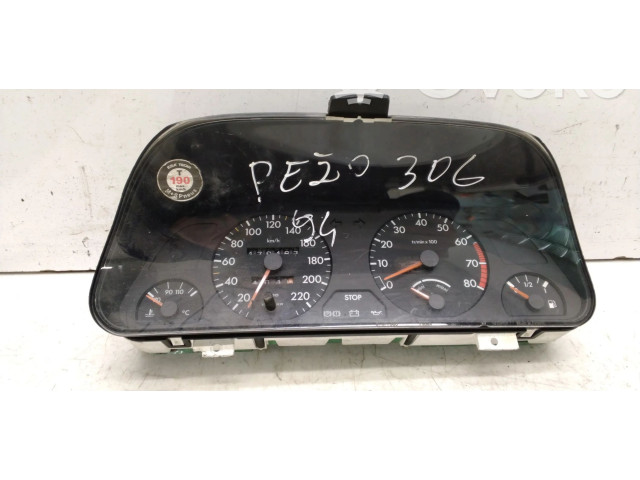 Pojistková skříňka Комплект жиклеров (форсунок) 9610192580, 87001277   Peugeot 306 1997