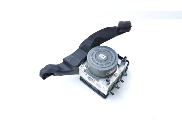 Jednotka ABS 6877110, 28515615163   BMW 2 F45 2016