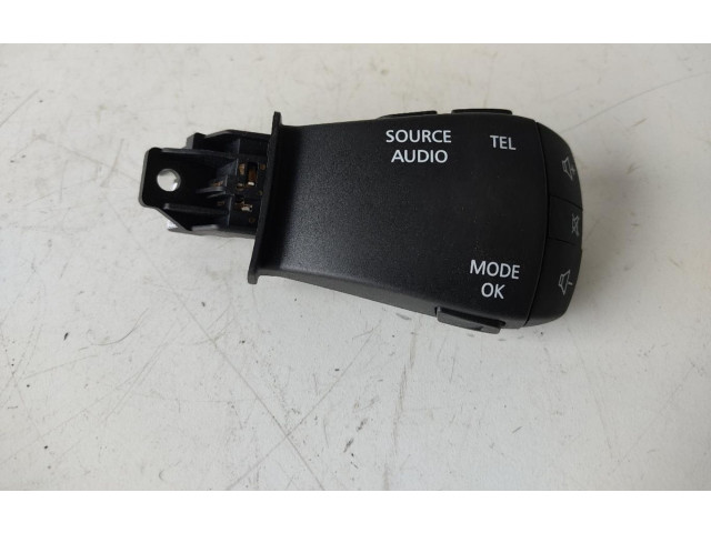 Блок управления 255520229R   Renault Megane II