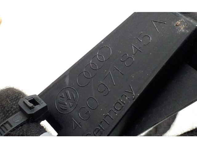   Pojistková skříňka 4G0971845A, 4H0951253A   Audi A6 S6 C7 4G 2016