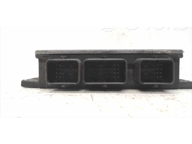 Řídící jednotka 8200399038   Renault Clio I 