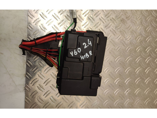   Pojistková skříňka 31346284, 31346137   Volvo V60 2015