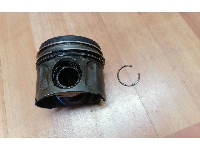 Píst 306DT, AJTDV6   Land Rover Range Rover Sport L320    306DT 