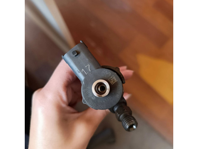 Vstřikovač 338002A800, 0445110411   Hyundai ix35  pro naftový motor 1.7  