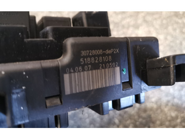   Pojistková skříňka 8676391, 04W463   Volvo XC90 2005