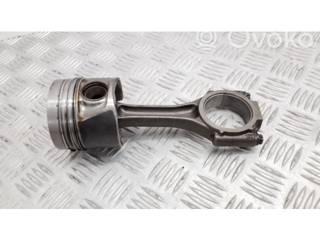 Píst 03LG, CAH   Audi A4 S4 B8 8K  pro naftový motor 2.0 CAHA 