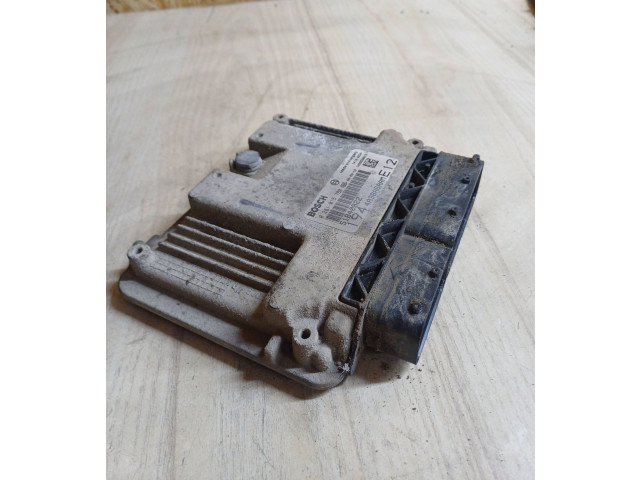 Řídící jednotka 0281015790, 51840822   Fiat Croma 2008