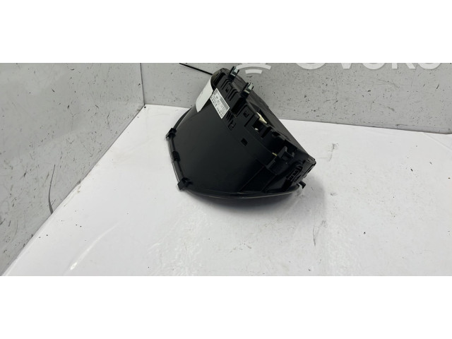 Přístrojová deska  Mercedes-Benz A W176 2014 1769009301  