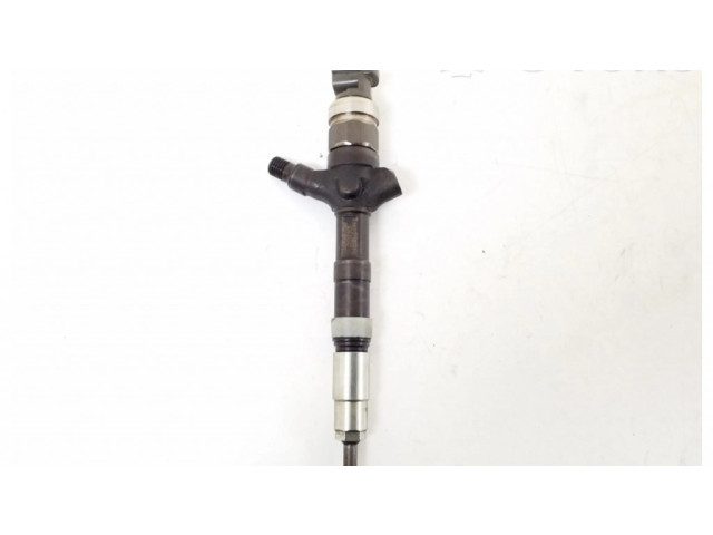 Vstřikovač 23670-0G010   Toyota Avensis T250  pro naftový motor 2.0 1CD-FTV 