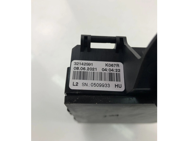   Pojistková skříňka 32142591   Volvo XC90 2021