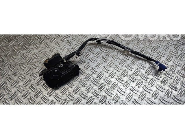 Замок багажника     Toyota Prius (XW30) 2009 - 2015 года