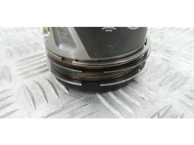 Píst A6510302517, 143110076411X   Mercedes-Benz CLA C117 X117 W117    OM 651.930 