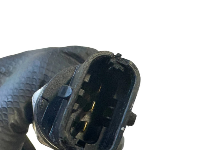 Vstřikovací lišta 0445216002, 017292   BMW 5 E39  pro naftový motor 3.0  